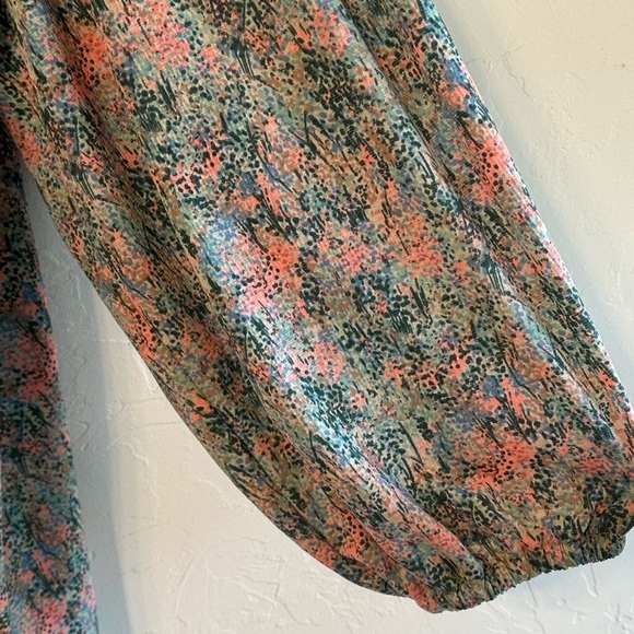 Ava & Viv Scoop Neck Balloon Sleeve Muted Green and Pink Floral Blouse Sz 2X - Picture 3 of 11